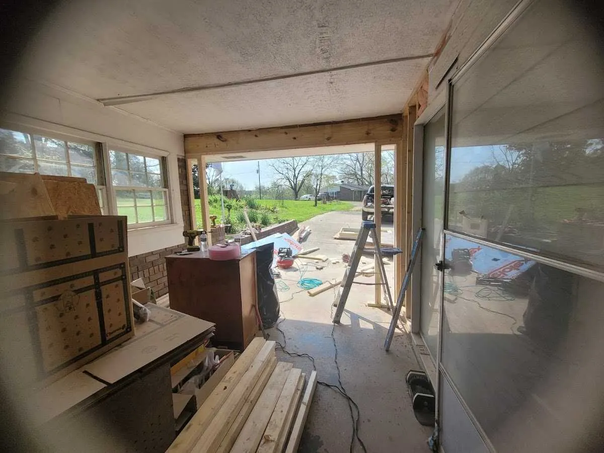 Air movers and dehumidifier for Water Mitigation Services in Jasmine Estates